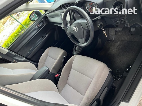 Toyota Axio 1,5L 2017-4