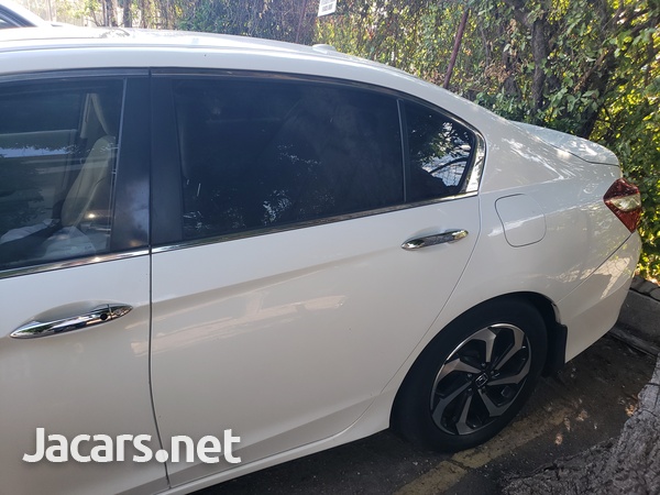 Honda Accord 2,4L 2016-5