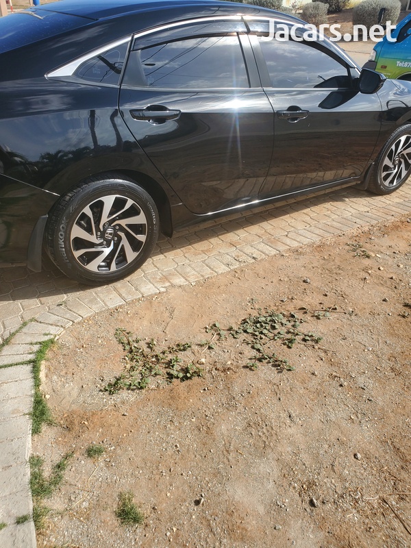 Honda Civic 1,5L 2016-1