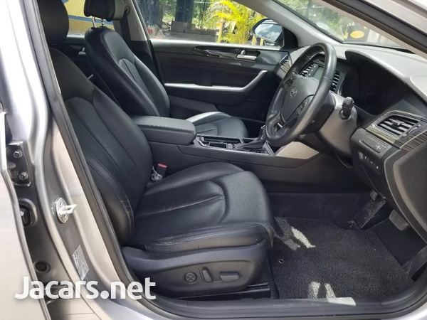 Hyundai Sonata 2,0L 2015-4