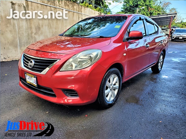 Nissan Versa 1,5L 2013-3