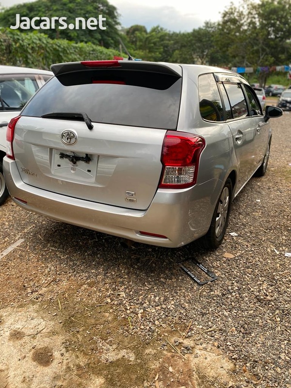 Toyota Fielder 1,8L 2013-6