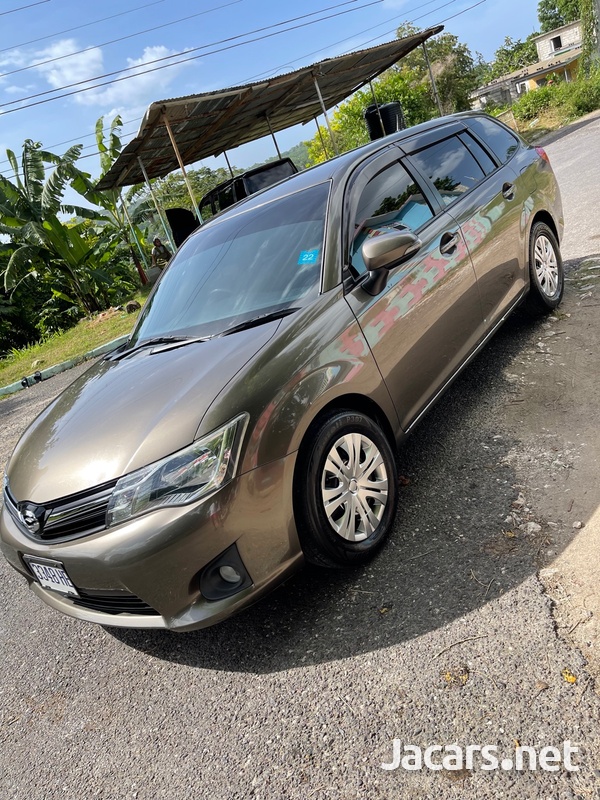 Toyota Fielder 1,5L 2013-1