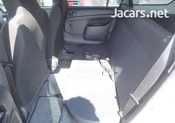 Toyota Probox 1,3L 2016-6