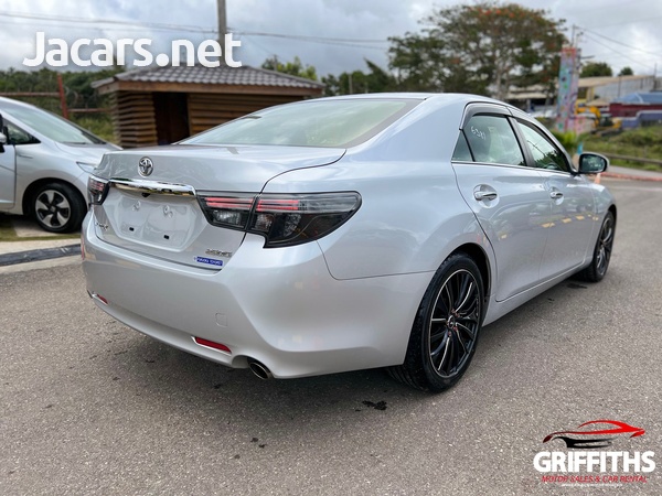 Toyota Mark X 2,5L 2017-5