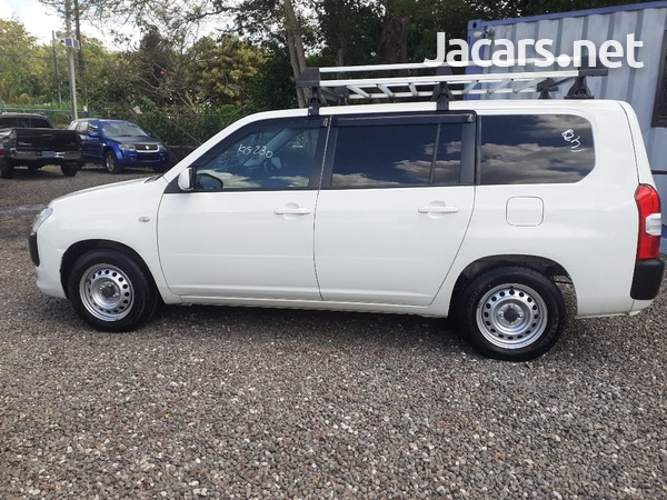 Toyota Probox 1,5L 2016-4