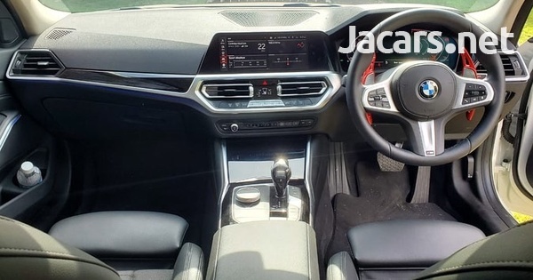 BMW 3-Series 2,0L 2021-9