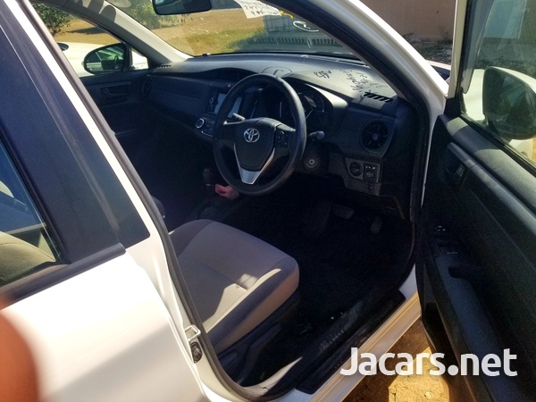 Toyota Axio 1,5L 2016-8