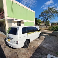 Toyota Isis 1,8L 2013 Toyota Isis 1,8L 2013