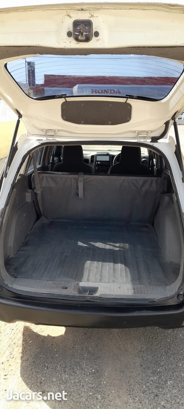 Nissan AD Wagon 1,5L 2012-10