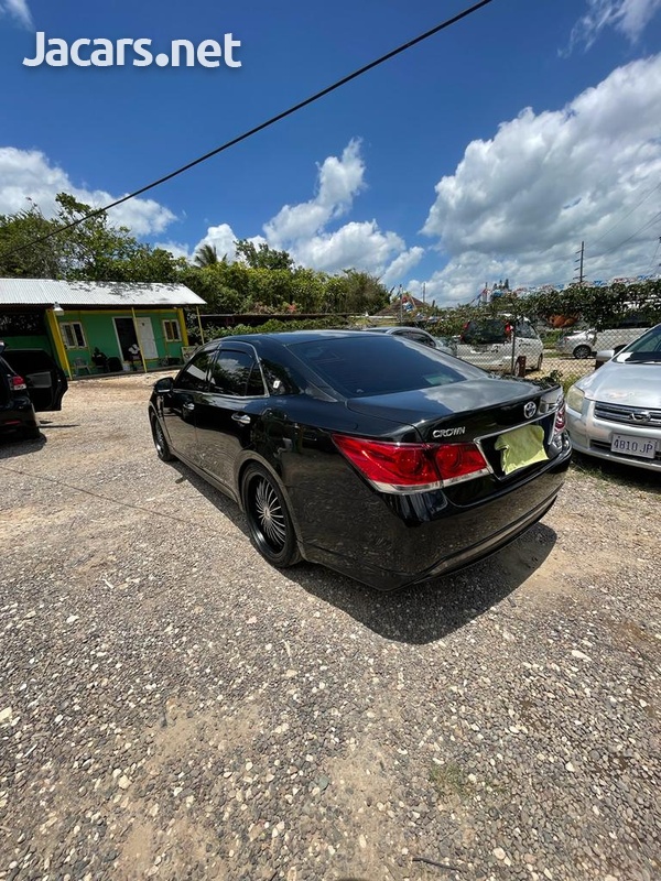Toyota Crown 3,5L 2013-4