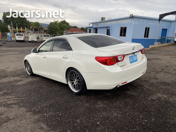 Toyota Mark X 2,5L 2012-10