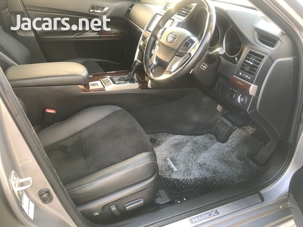 Toyota Mark X 2,5L 2015-6