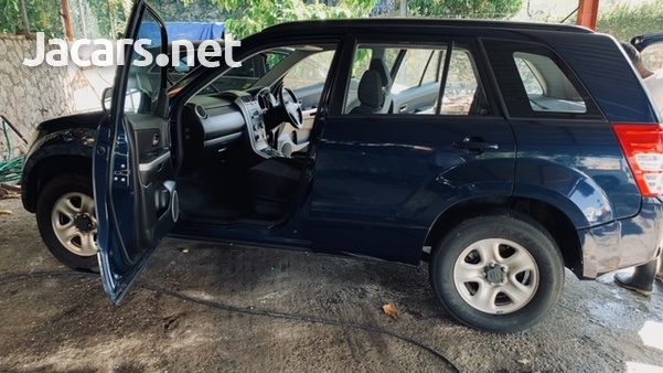 Suzuki Grand Vitara 2,0L 2012-4