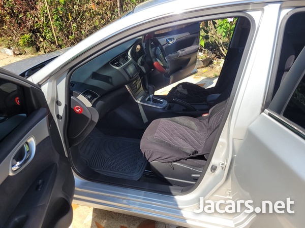 Nissan Sylphy 1,8L 2013-11