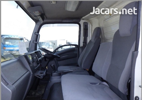 2017 ISUZU ELF-9