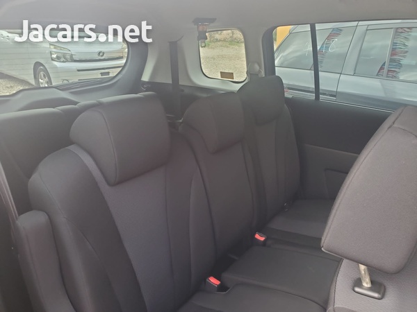 Mazda Premacy 2,0L 2015-10