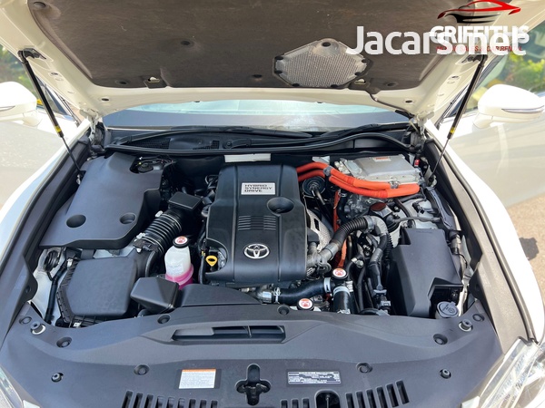 Toyota Crown 2,5L 2016-7
