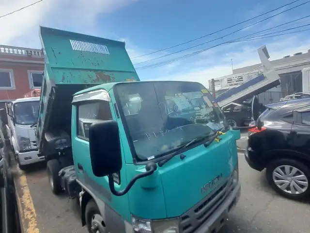 2014 Isuzu Elf, Kingston