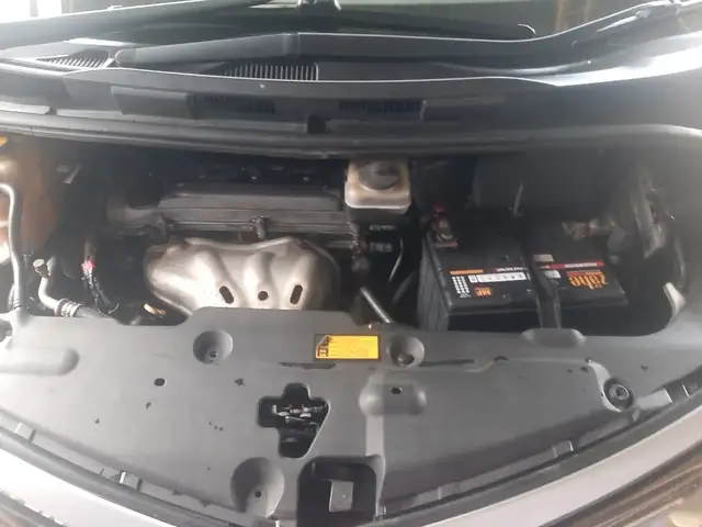 Toyota Estima 2,0L 2009, Saint Catherine - 9