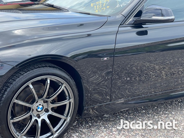 BMW 3-Series 3,0L 2014-9