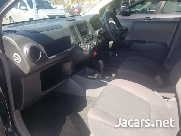 Nissan AD Wagon 1,5L 2014-7