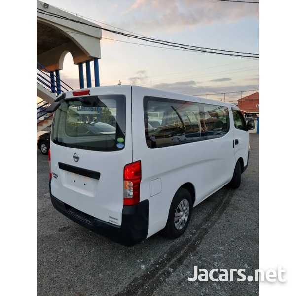 Nissan Caravan 2,0L 2016-4
