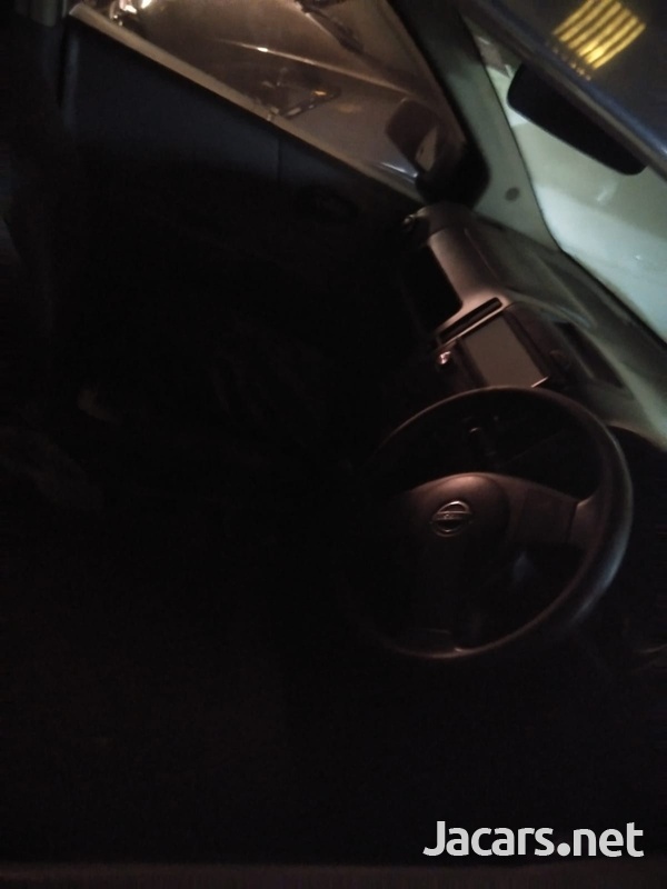 Nissan AD Wagon 1,5L 2013-3
