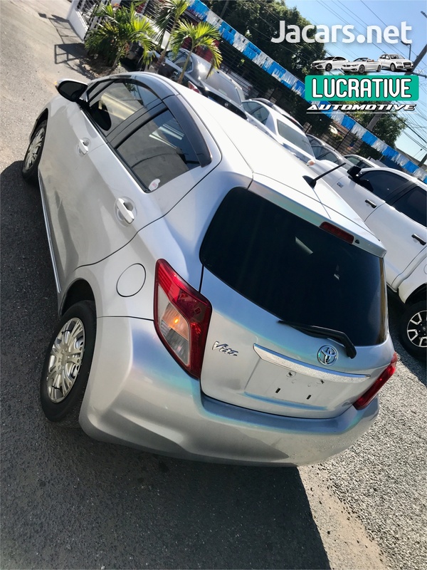 Toyota Vitz 1,3L 2012-2