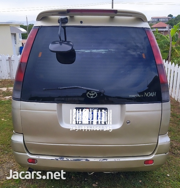 Toyota Noah 1,2L 2001-4