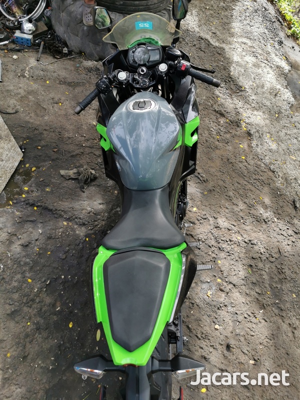 2019 Kawasaki Ninja 400-8