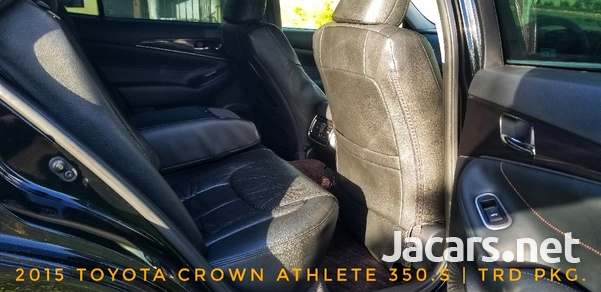 Toyota Crown 3,5L 2015-8