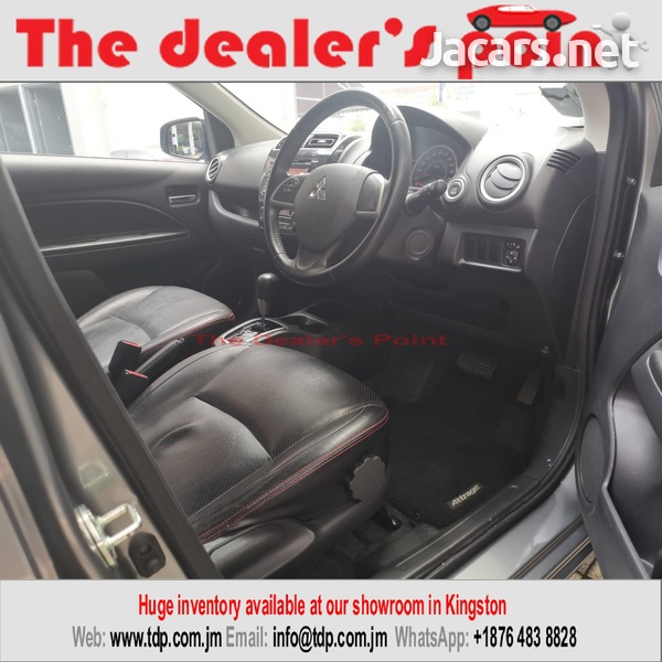 Mitsubishi Attrage 1,2L 2015-12