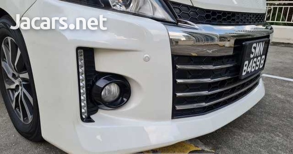 Toyota Vellfire 2,3L 2014-11