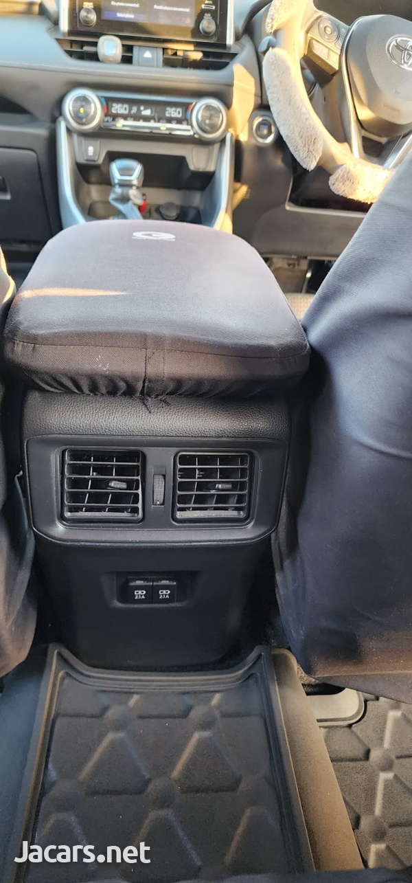 Toyota RAV4 2,0L 2020-11