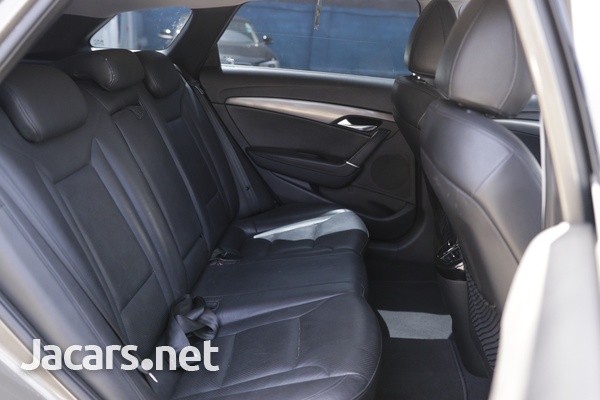 Hyundai i40 2,0L 2013-9
