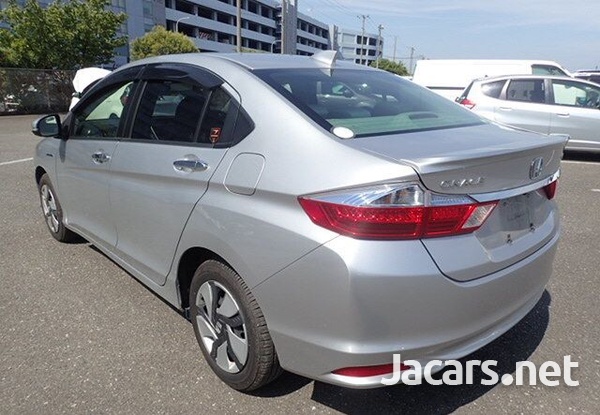 Honda Grace 1,5L 2015-5