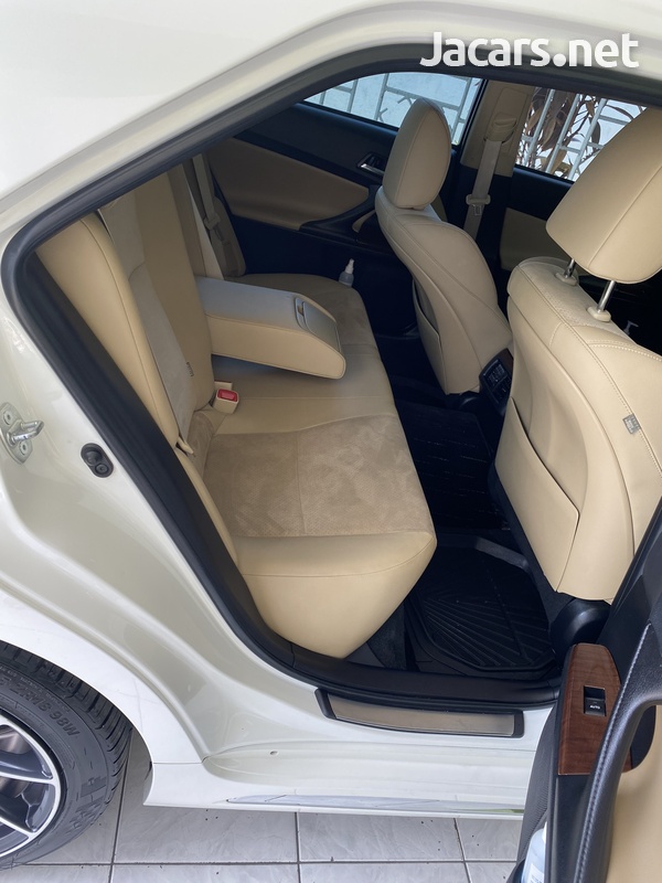 Toyota Mark X 2,5L 2016-5