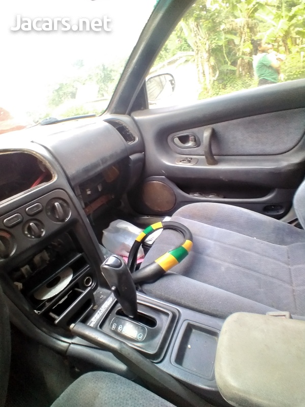 Mitsubishi Lancer 1,3L 1995-6