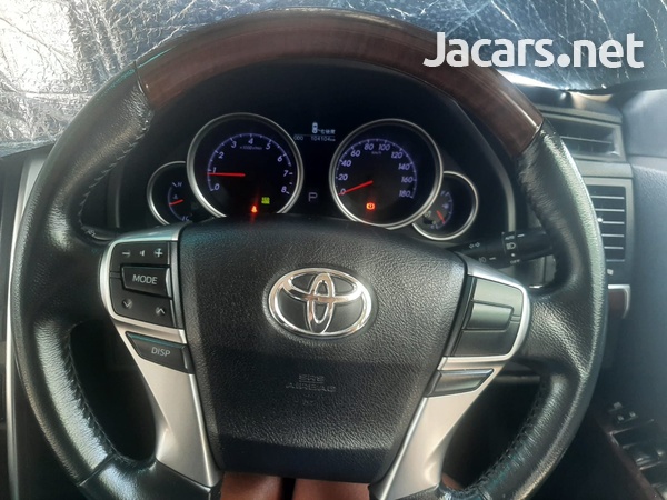 Toyota Mark X 2,5L 2014-7