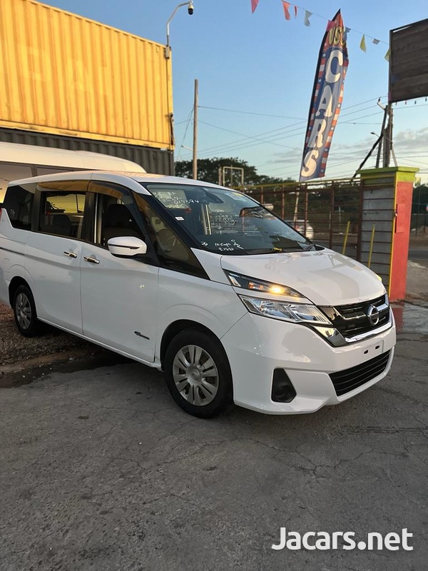 Nissan Serena 2,0L 2017