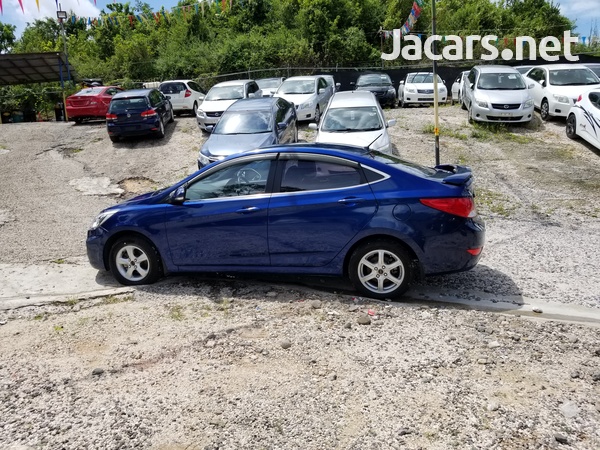 Hyundai Accent 1,3L 2016-7