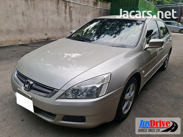 Honda Accord 2,3L 2004-3