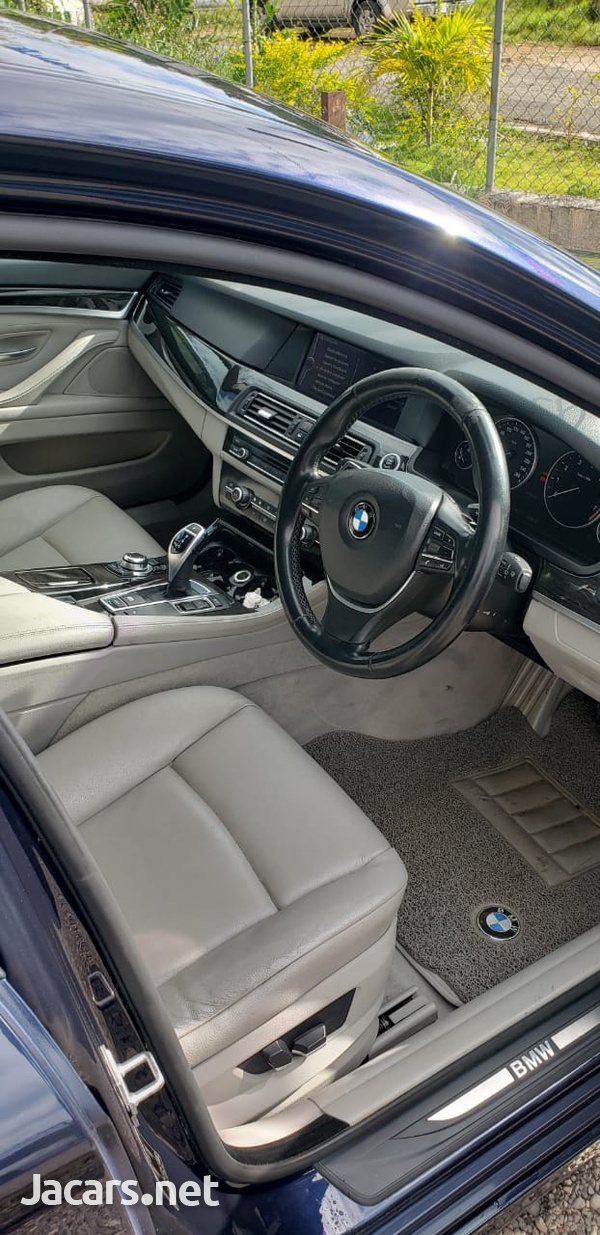 BMW 2-Series 2,0L 2012-4
