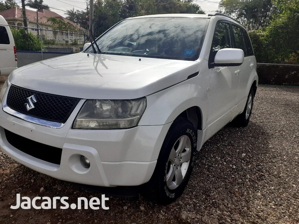 Suzuki Grand Vitara 2,0L 2012-1