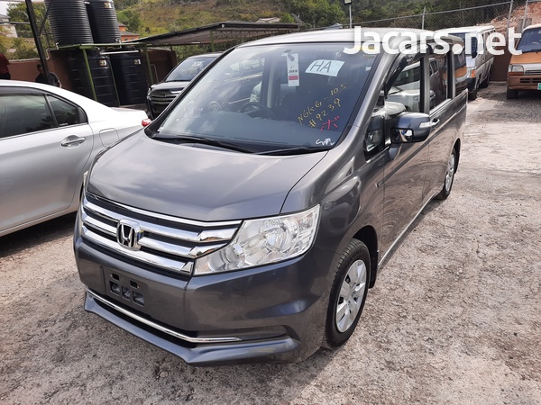 Honda Stepwgn 2,0L 2013-2