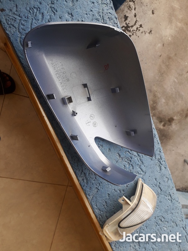 Honda Fit turn signal and right side mirror cover-4