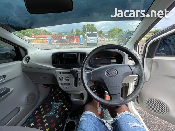 Daihatsu MIRA 0,7L 2015-8