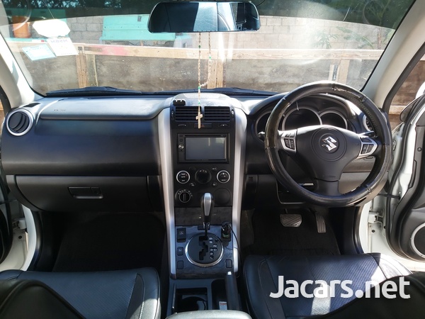 Suzuki Grand Vitara 2,0L 2015-10
