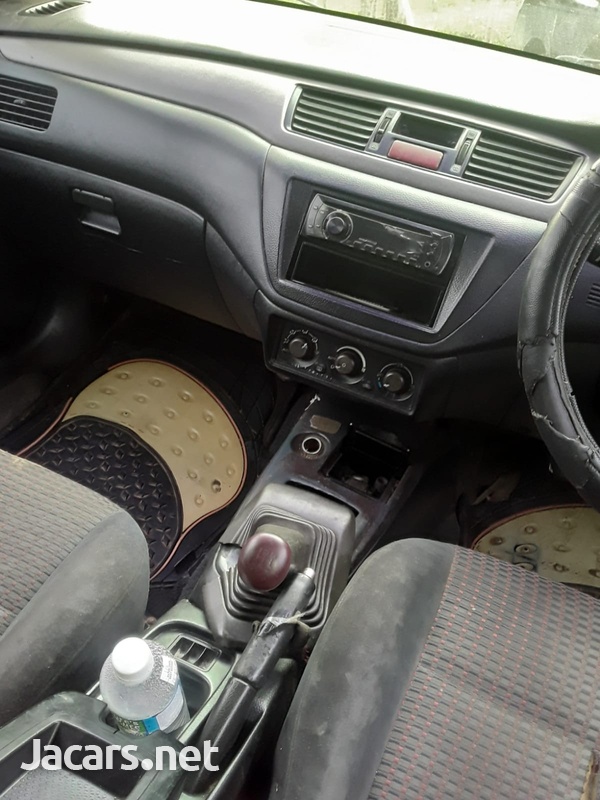 Mitsubishi Lancer 1,6L 2002-2